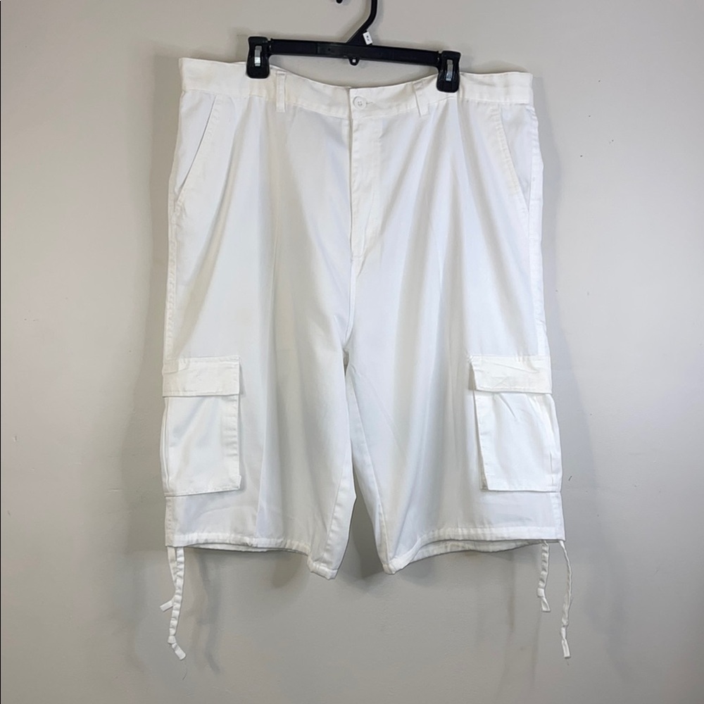 EUC ROK White Cargo Shorts Size 40 Waist #28